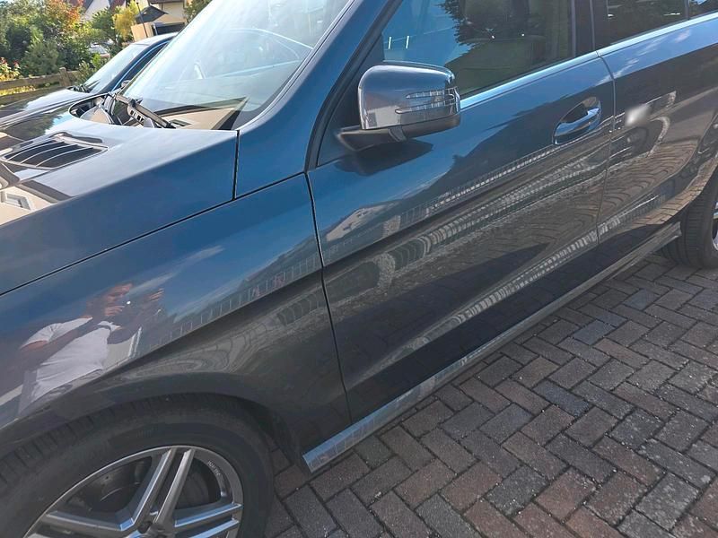 Gebraucht Mercedes ML350 258 PS (189 kW) 2014 Grau SUV