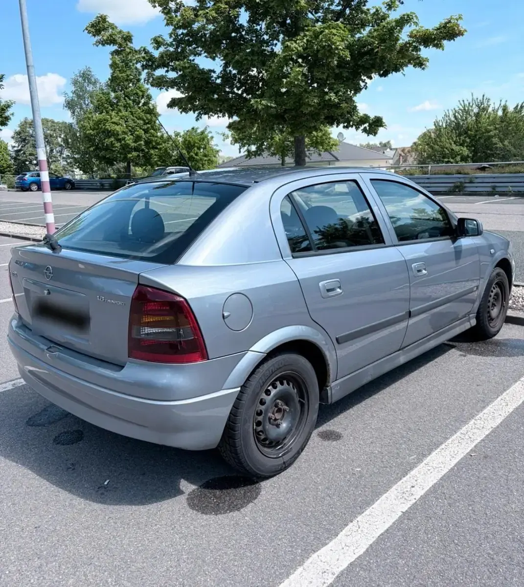 Gebraucht Opel Astra 101 PS (74 kW) 2003 Silber Kleinwagen
