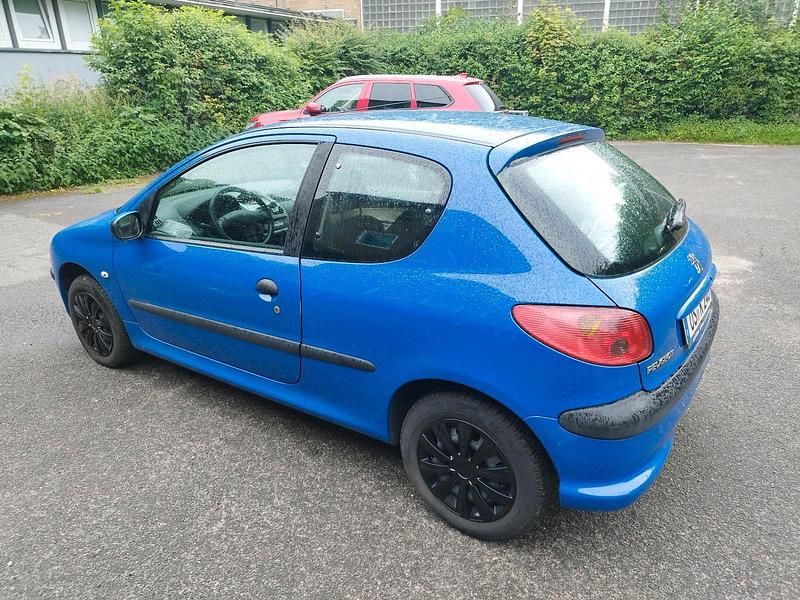Gebraucht Peugeot 206 2005 Blau Limousine