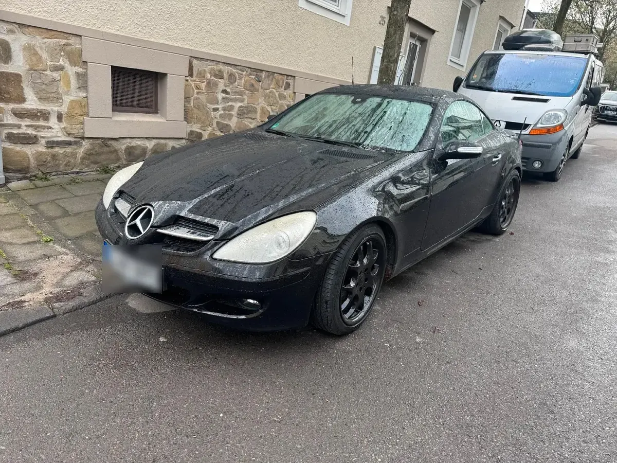 Gebraucht Mercedes SLK200 163 PS (119 kW) 2006 Schwarz Cabrio