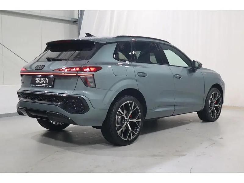 Gebraucht Audi Q3 Ambiente 150 PS (110 kW) 2026 Grün SUV