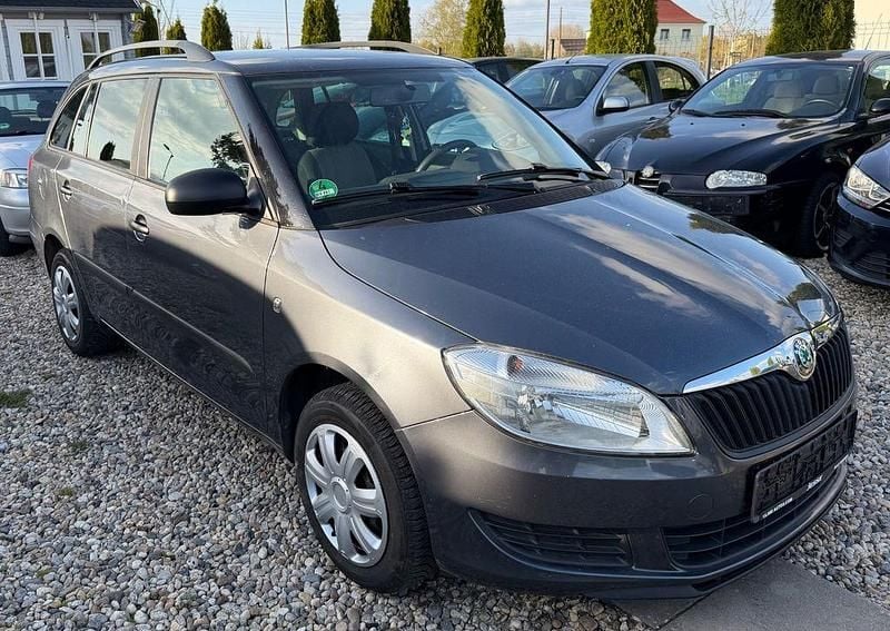 Second-hand Skoda Fabia Active 90 CP (66 kW) 2012 Gri Break