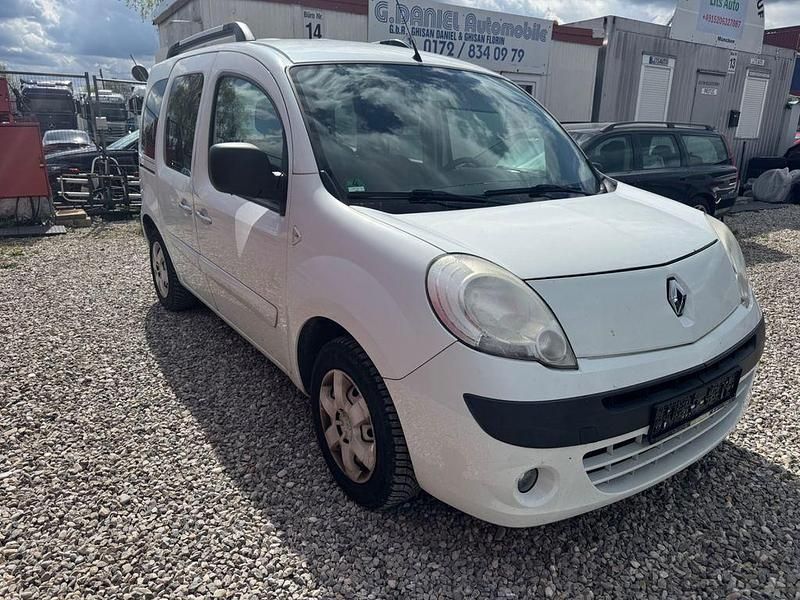 Gebraucht Renault Kangoo 106 PS (77 kW) 2012 Weiß Van / Kleinbus