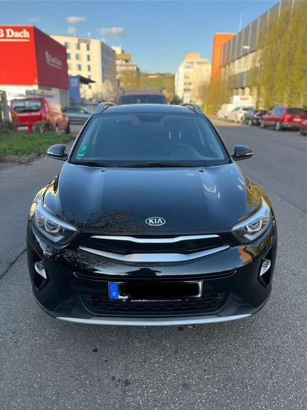 Gebraucht 2019 Kia Stonic Spirit SUV | 11.600 € (Guter Preis) - Bild 1/4