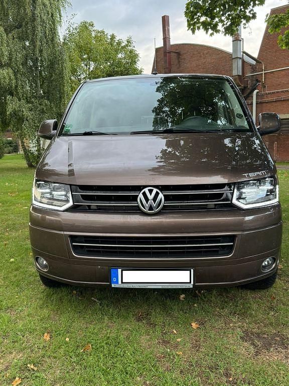 Braun Gebraucht 2010 VW T5 Van | 23.950 € (Teuer) - Bild 1/4