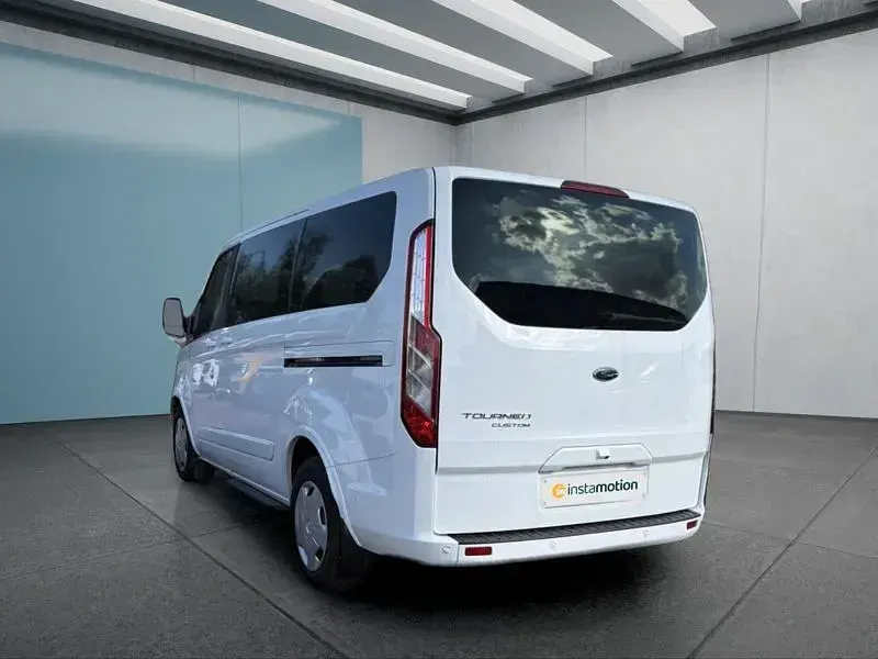 Gebraucht Ford Tourneo Custom 170 PS (125 kW) 2023 Weiß Van