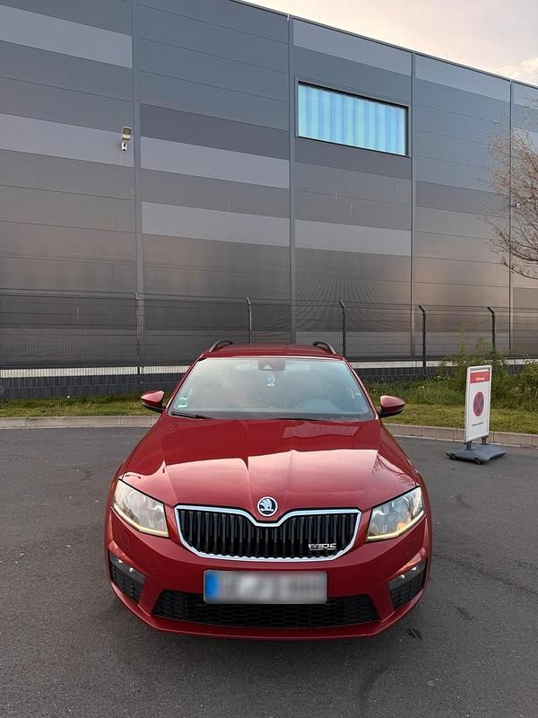 Gebraucht Skoda Octavia vRS 184 PS (135 kW) 2016 Rot Kleinwagen