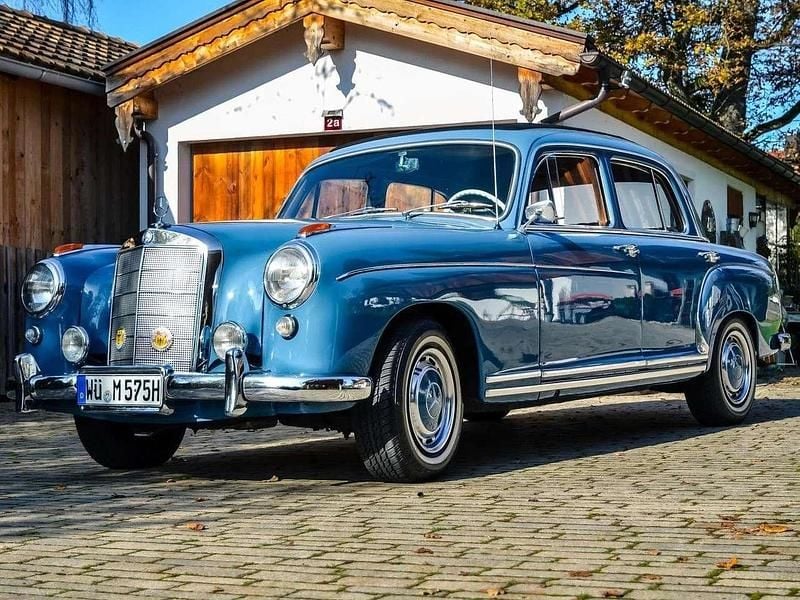 Blau Gebraucht 1958 Mercedes 220 Limousine | 38.250 € - Bild 1/4