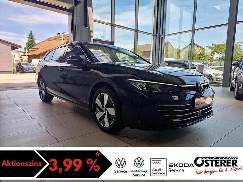 Andere farbe Gebraucht 2024 VW Passat IQ Drive Kombi | 40.950 € (Guter Preis) - Bild 1/4