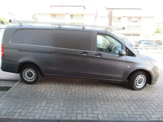 Gebraucht Mercedes Vito 114 PS (83 kW) 2017 Grau Van