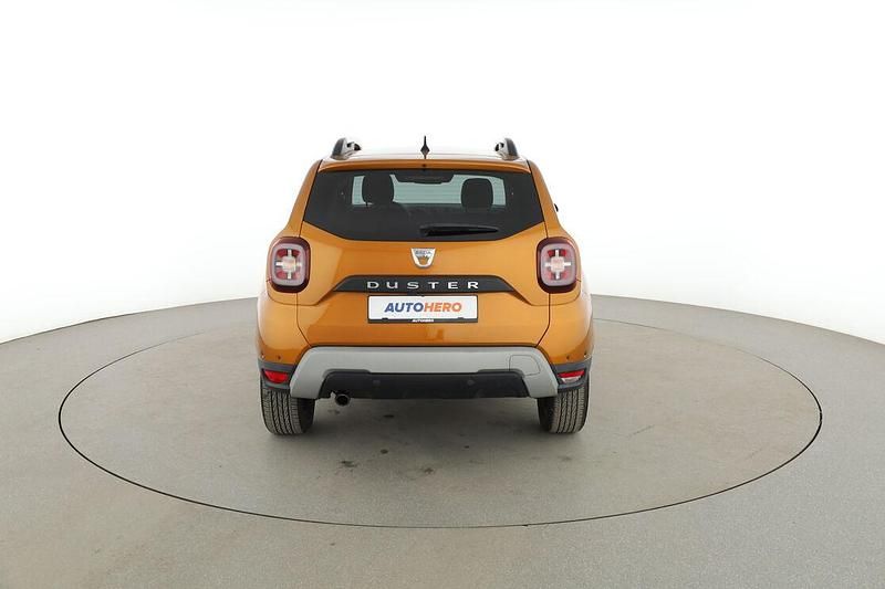 Gebraucht Dacia Duster Prestige 125 PS (91 kW) 2018 Orange SUV