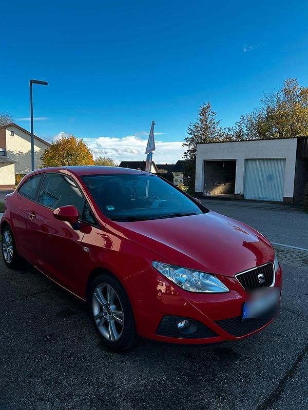 Rot Gebraucht 2009 Seat Ibiza SC Stylance Kleinwagen | 1.500 € (Guter Preis) - Bild 1/4