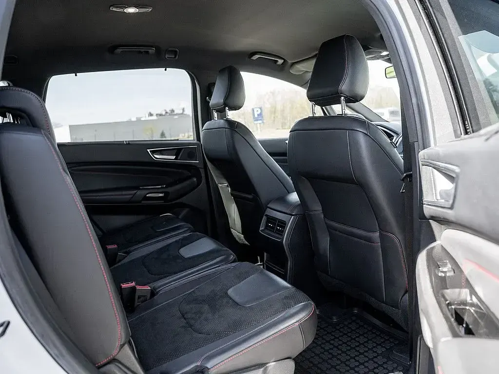 Używany Ford S-MAX ST-Line 190 KM (139 kW) 2018 Biały Minivan