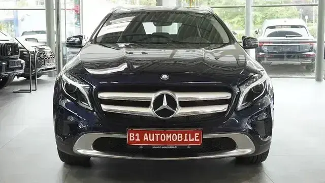 Gebraucht Mercedes GLA200 156 PS (114 kW) 2017 Blau SUV