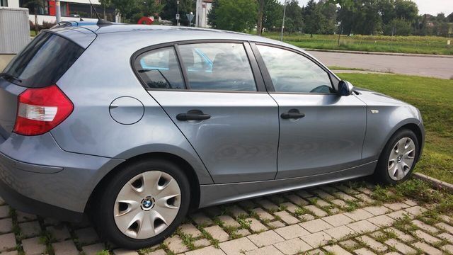 Gebraucht BMW 118 129 PS (94 kW) 2005 Blau metallic Kleinwagen