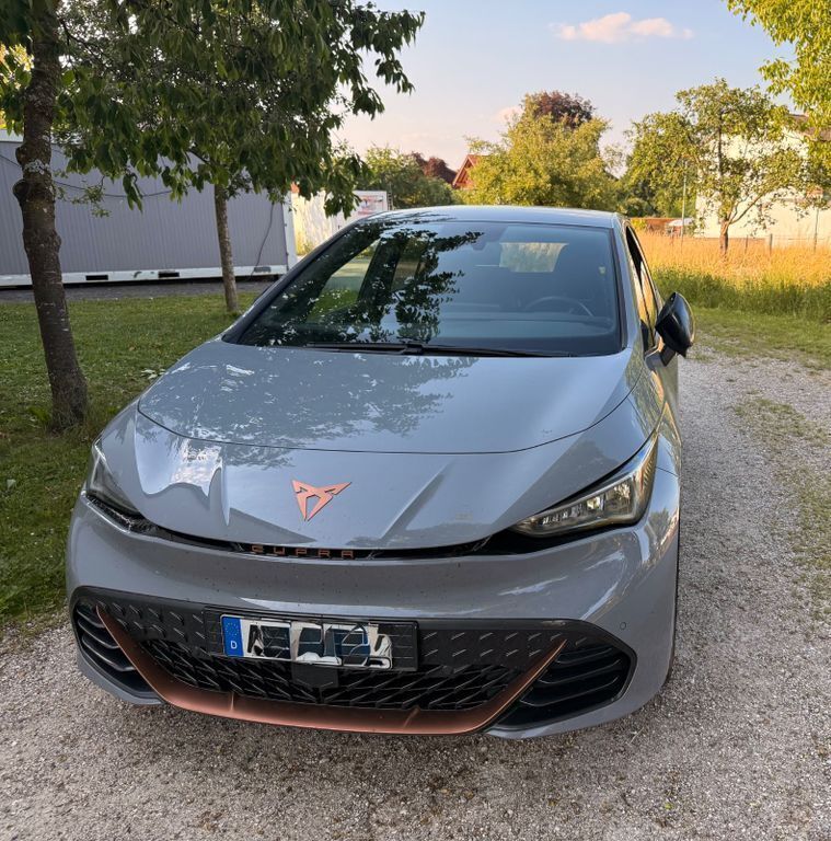 Grau Gebraucht 2022 Cupra Born Kleinwagen | 28.690 € (Fairer Preis) - Bild 1/4