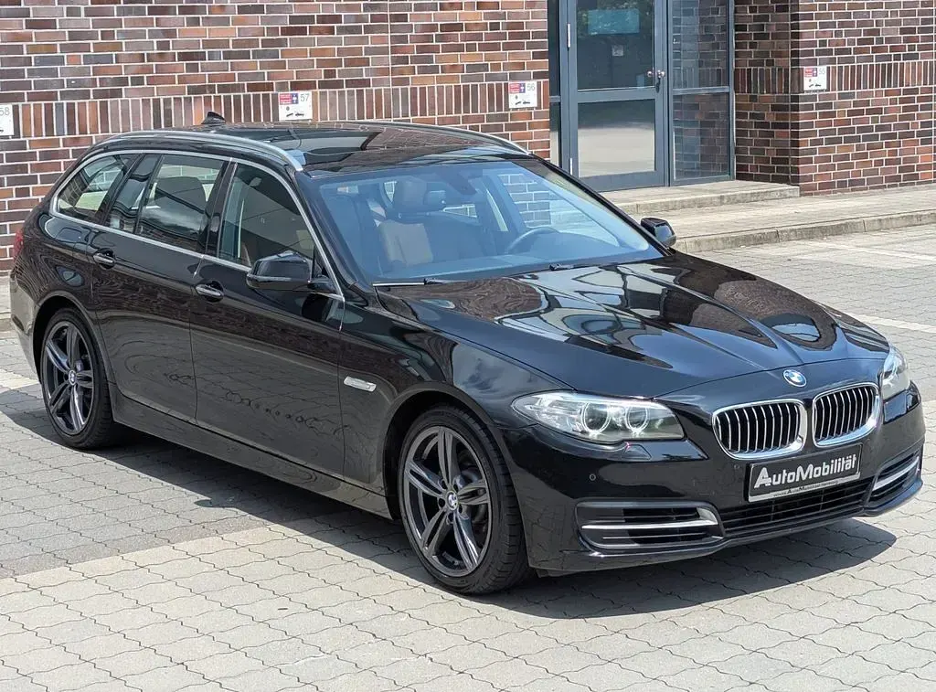 Gebraucht BMW 518 Luxury Line 150 PS (110 kW) 2016 Schwarz Kombi