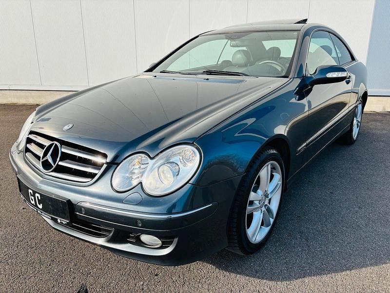 Gebraucht Mercedes CLK220 150 PS (110 kW) 2009 Grau Coupé