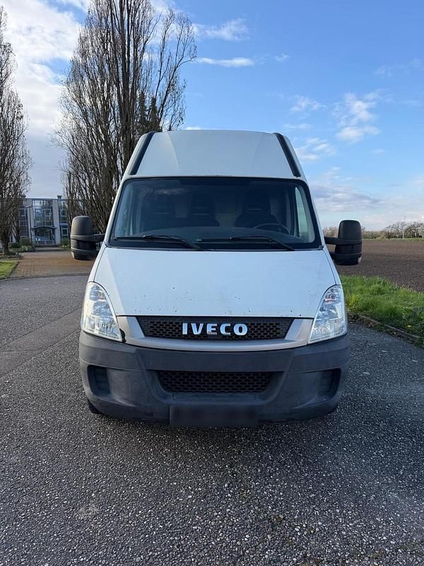 Gebraucht Iveco Daily 126 PS (92 kW) 2012 Van / Kleinbus