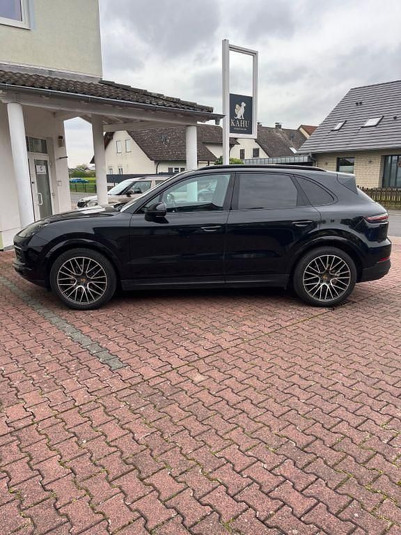 Second-hand Porsche Cayenne 340 CP (250 kW) 2017 Negru SUV