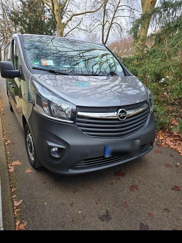Gebraucht Opel Vivaro 120 PS (88 kW) 2018 Grau Van / Kleinbus