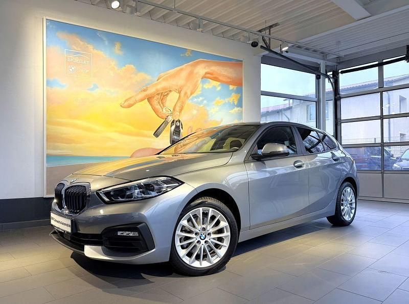 Gebraucht BMW 118 Advantage 136 PS (100 kW) 2023 Grau Kleinwagen