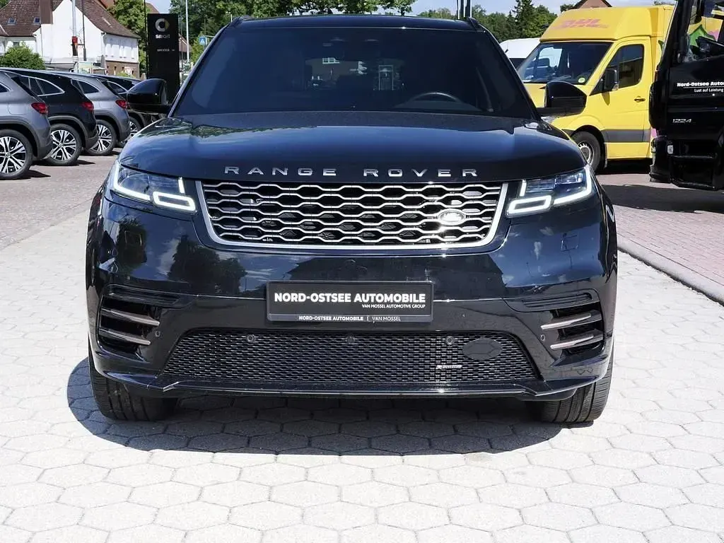 Gebraucht Land Rover Range Rover Velar R-Dynamic 250 PS (183 kW) 2023 Schwarz SUV