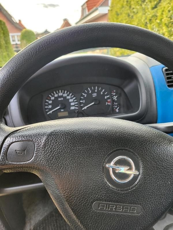 Gebraucht Opel Agila 75 PS (55 kW) 2003 Gelb Van / Kleinbus