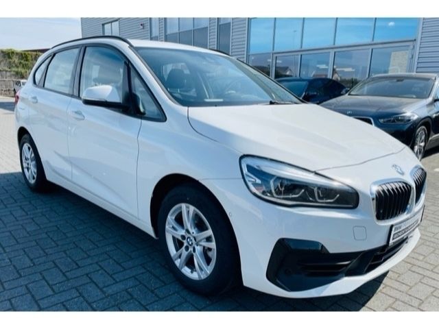 Gebraucht BMW 218 Active Tourer Advantage 136 PS (100 kW) 2021 Weiss Van / Kleinbus