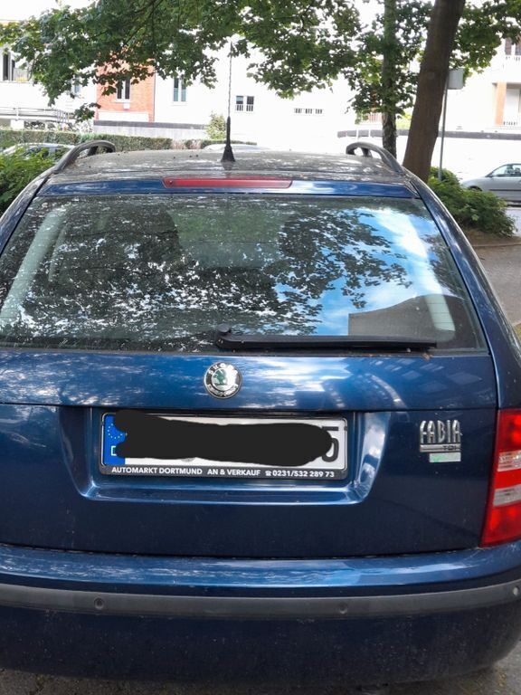 Blau Gebraucht 2006 Skoda Fabia Ambiente Kombi | 1.550 € (Guter Preis) - Bild 1/3