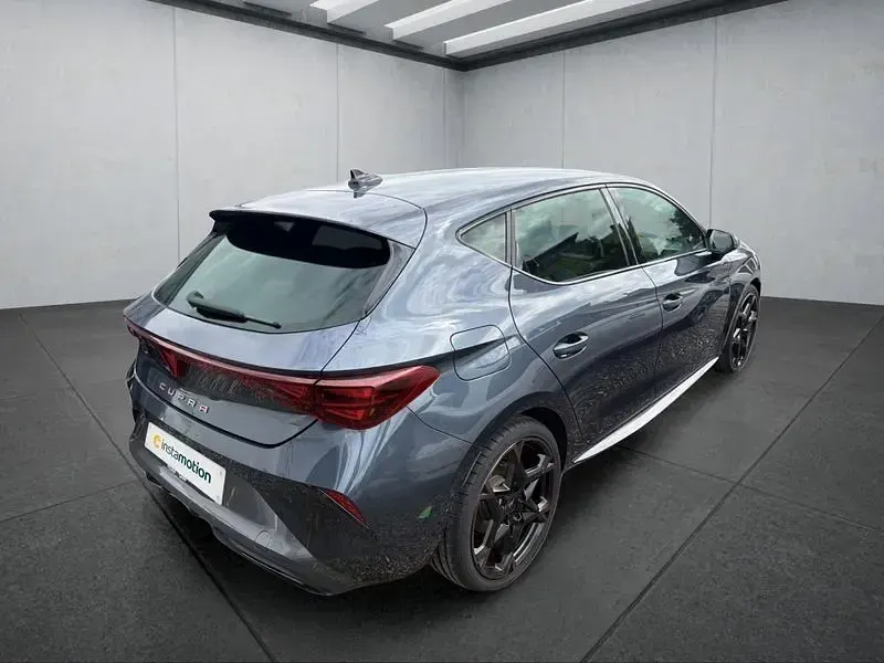 Gebraucht Cupra Leon 150 PS (110 kW) 2025 Grau Kleinwagen