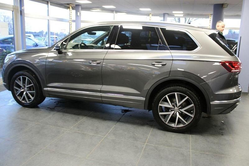 Gebraucht VW Touareg 286 PS (210 kW) 2019 Grau SUV