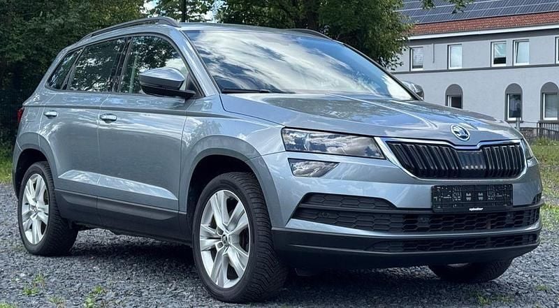 Grau Gebraucht 2018 Skoda Karoq Style SUV | 18.400 € (Guter Preis) - Bild 1/4