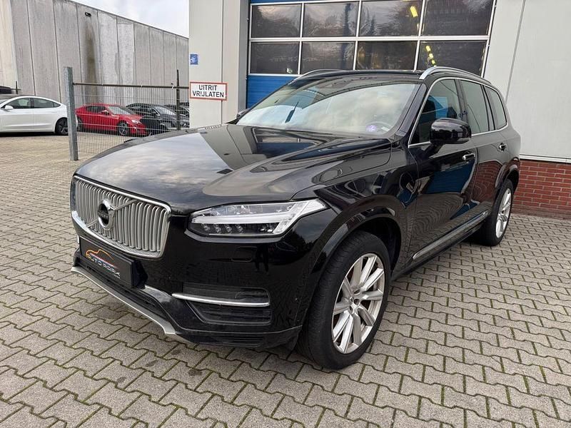 Schwarz Gebraucht 2015 Volvo XC90 Inscription SUV | 19.950 € - Bild 1/4