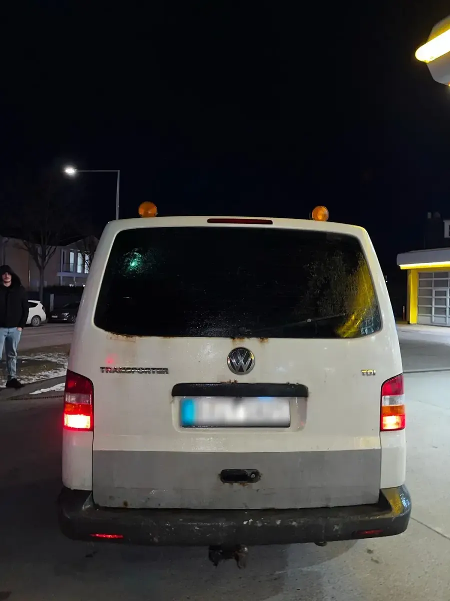 Usado VW Caravelle 105 CV (77 kW) 2007 Blanco Van