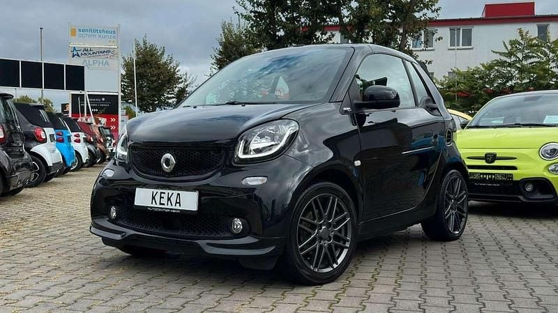Schwarz Gebraucht 2019 Smart ForTwo Cabrio Brabus Cabrio | 22.990 € (Etwas zu teuer) - Bild 1/4