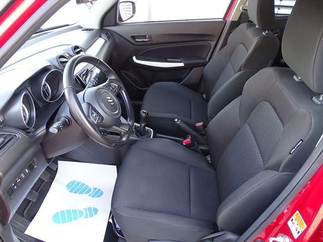 Gebraucht Suzuki Swift Comfort 83 PS (61 kW) 2020 Rot Kleinwagen