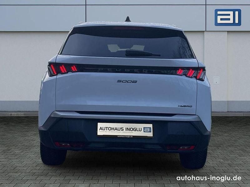 Gebraucht Peugeot 5008 Allure 136 PS (100 kW) 2025 Weiß SUV