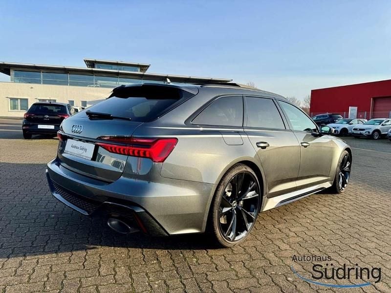 Gebraucht Audi RS6 Performance 630 PS (463 kW) 2024 Daytonagrau perleffekt Kombi