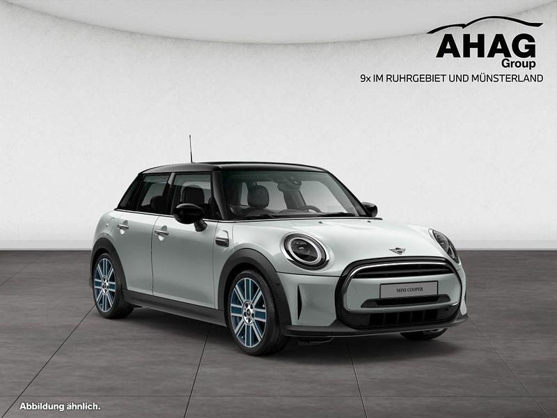 Gebraucht Mini Cooper 136 PS (100 kW) 2022 Silber Kleinwagen
