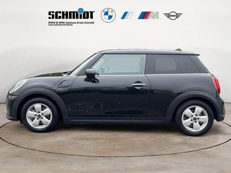 Gebraucht Mini Cooper Essential 136 PS (100 kW) 2024 Schwarz Kleinwagen