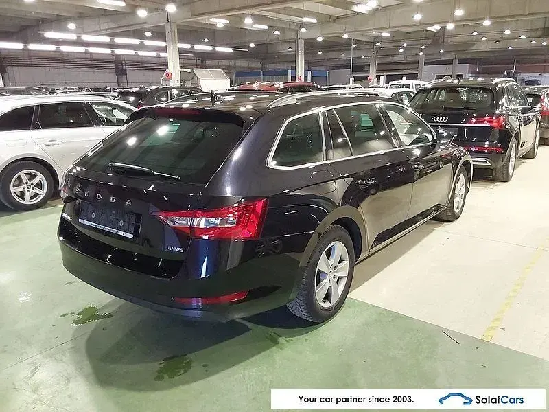 Gebraucht Skoda Superb Clever 150 PS (110 kW) 2022 Schwarz Kombi