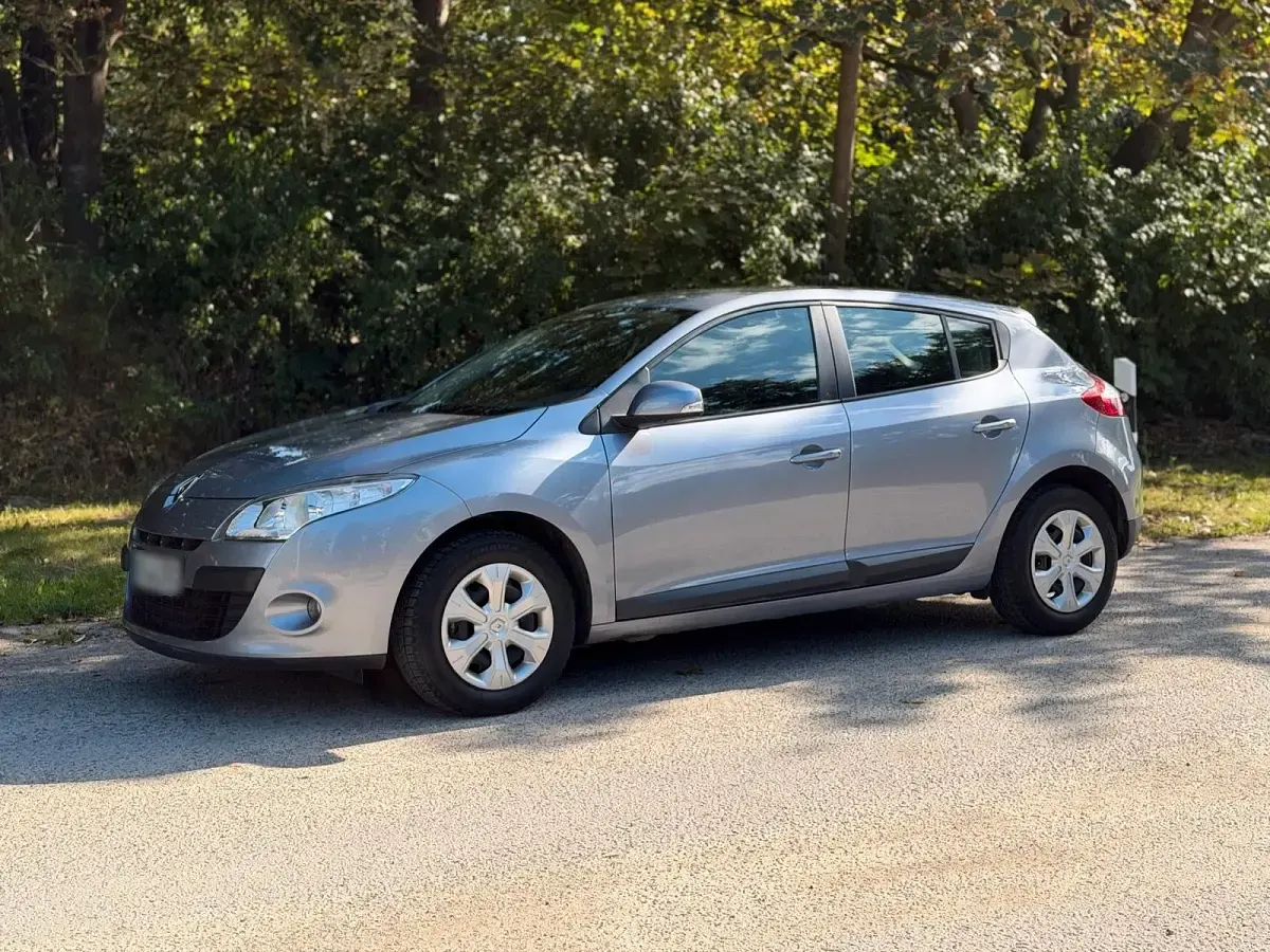 Gebraucht Renault Mégane III 101 PS (74 kW) 2009 Grau Limousine