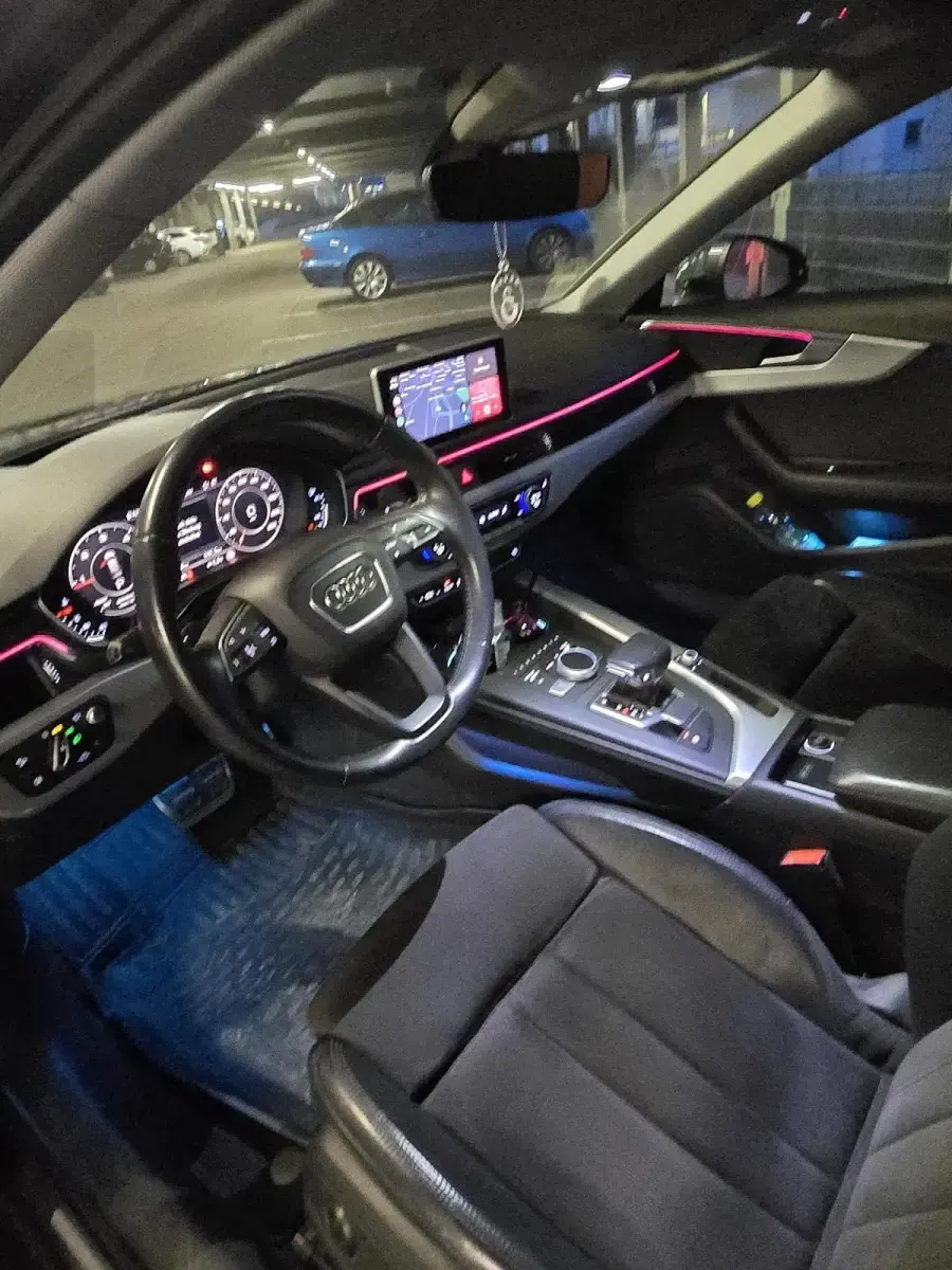 Gebraucht Audi A4 Ambiente 190 PS (139 kW) 2017 Grau Kombi