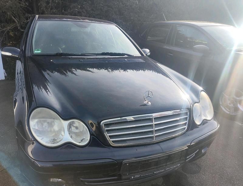 Gebraucht Mercedes C180 2006 Blau Limousine