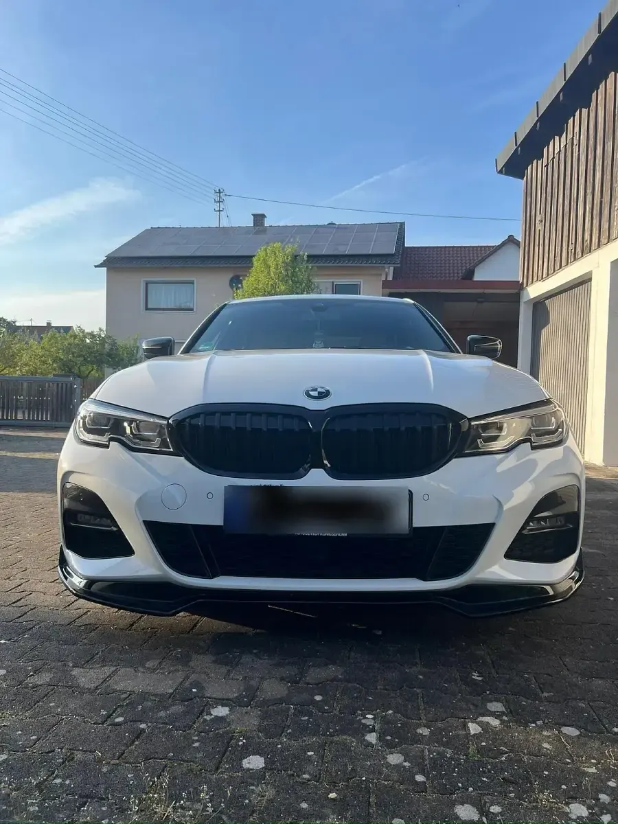 Gebraucht BMW 330 M Sport 258 PS (189 kW) 2019 Weiß Limousine