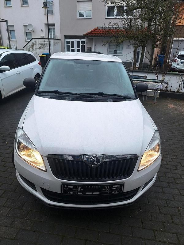 Gebraucht Skoda Fabia 86 PS (63 kW) 2015 Weiß Limousine