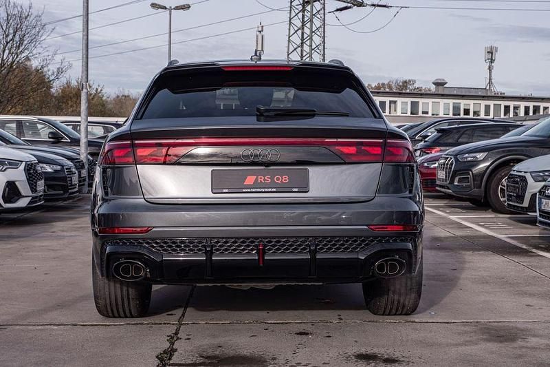 Neu Audi RS Q8 Performance 640 PS (470 kW) 2026 Grau SUV