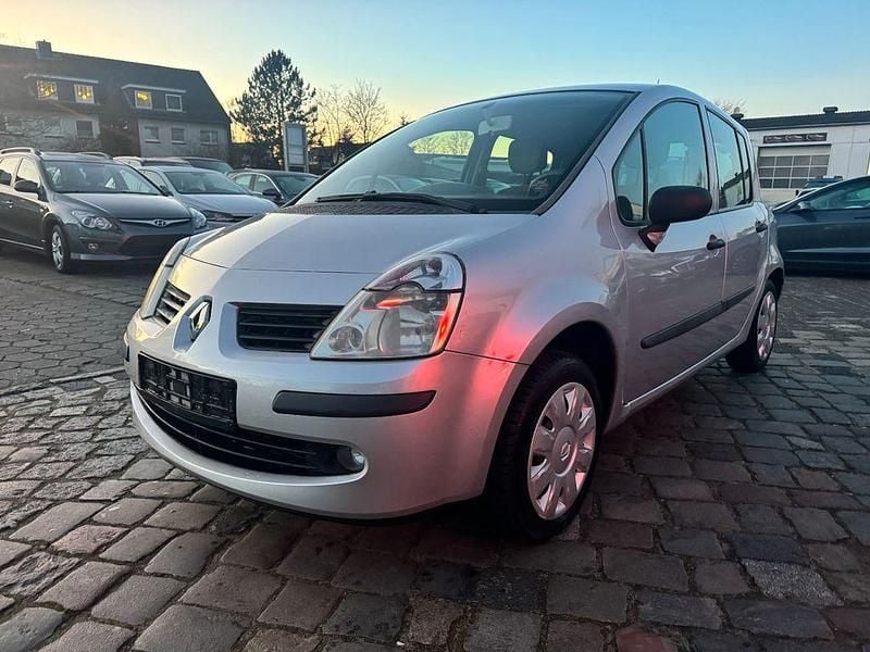 Grau Gebraucht 2007 Renault Modus Avantage Van / Kleinbus | 1.790 € (Guter Preis) - Bild 1/4