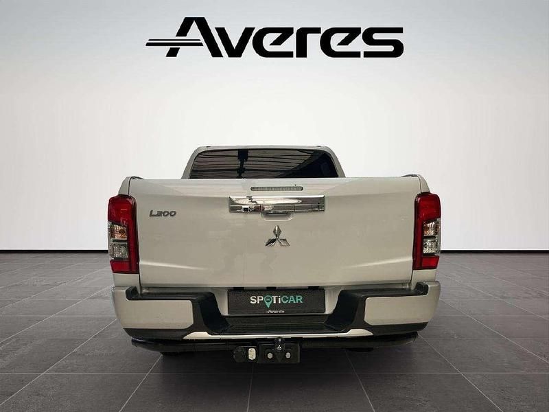 Gebraucht Mitsubishi L200 Select 150 PS (110 kW) 2022 Titanweiss (d) Pickup